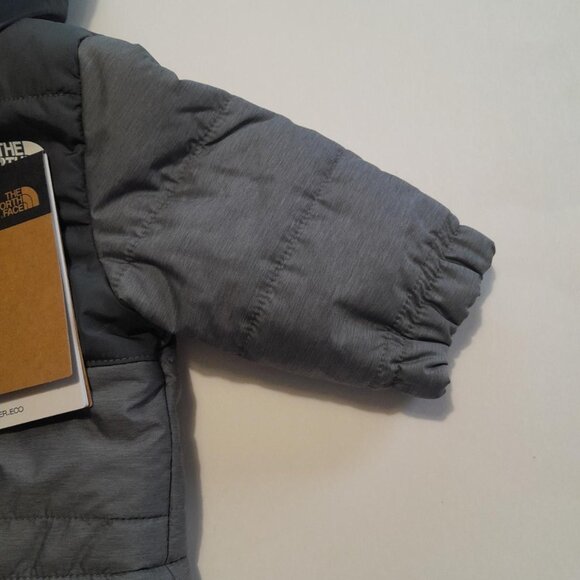 The North Face Baby 0-3 Months Reversable Jacket New with Tags - Picture 4 of 11